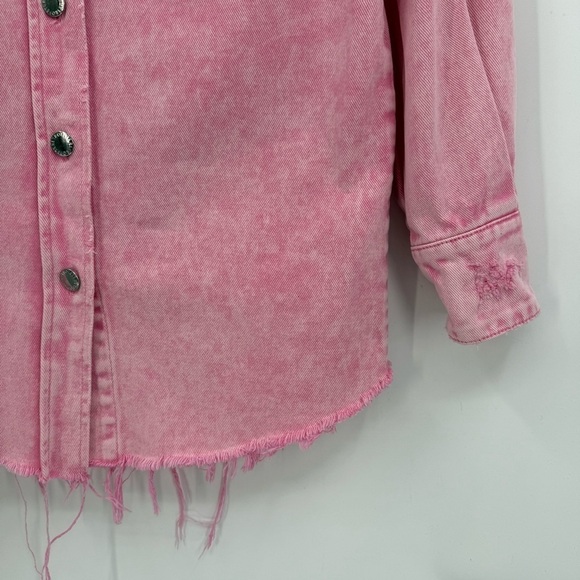 Retrofete Doreen Denim Button Down Shirt with Raw Hem in Vintage Pink Size XS - Picture 5 of 11